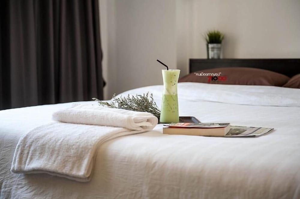 U Dee Room And Coffee Kanchanaburi Esterno foto