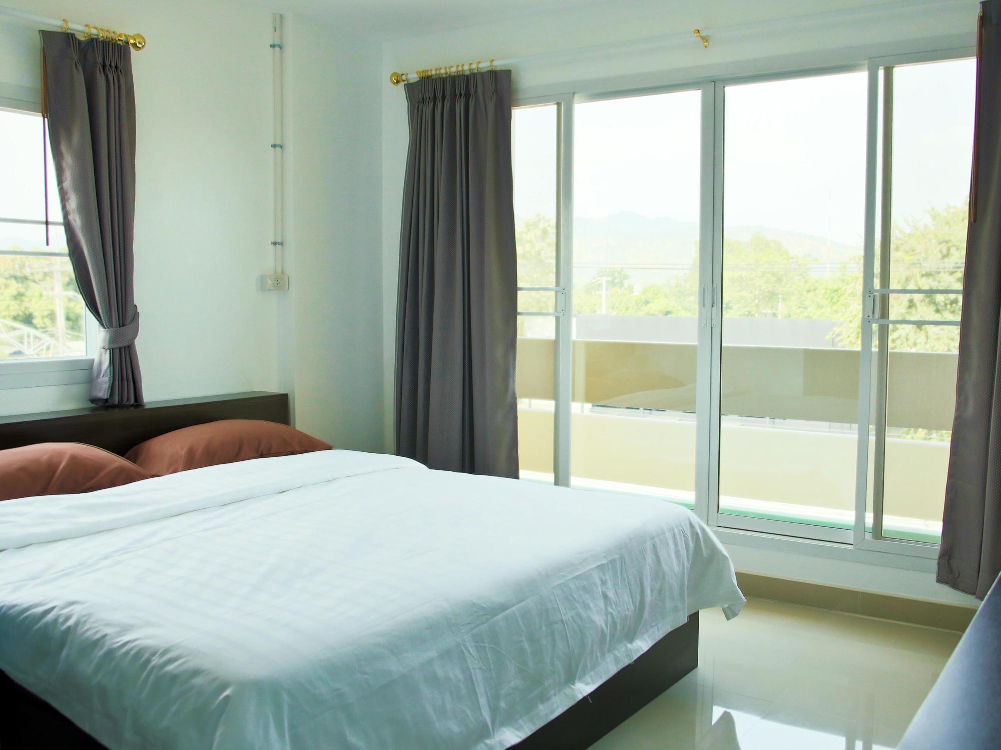 U Dee Room And Coffee Kanchanaburi Esterno foto